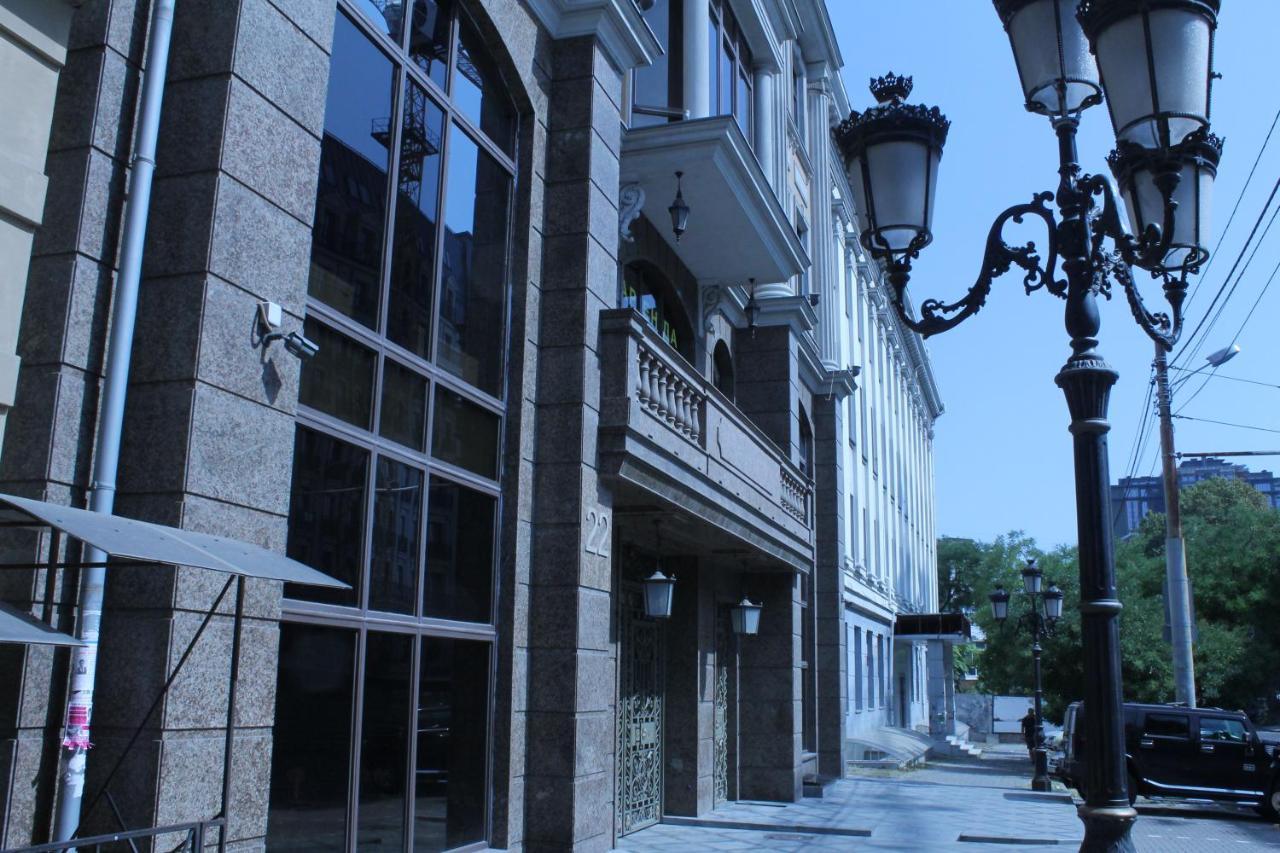 Apartment - Heart Of Odessa エクステリア 写真